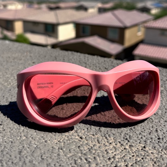 Pink Bottega Veneta Sunglasses main image 10